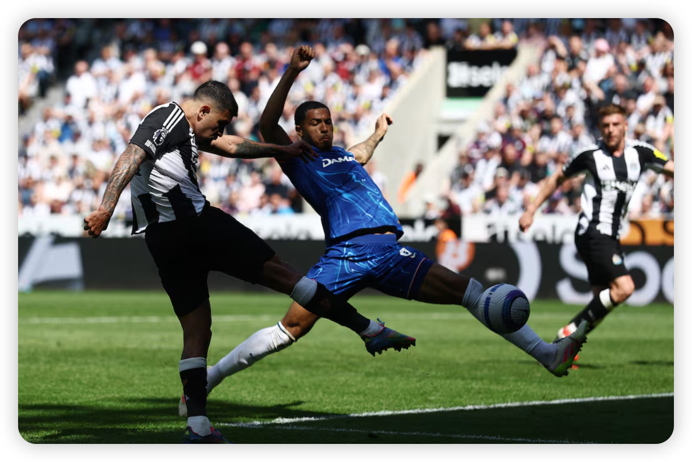 A Season-Defining Clash at St. James' Park