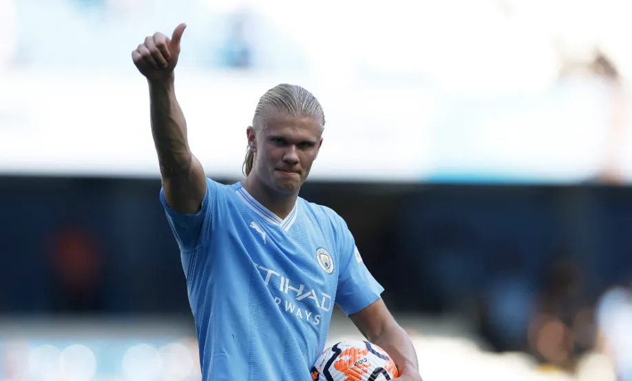 How Arne Slot Outmaneuvered Erik ten Hag